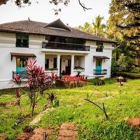 Island House Goa Hotel Goltim Bagian luar foto