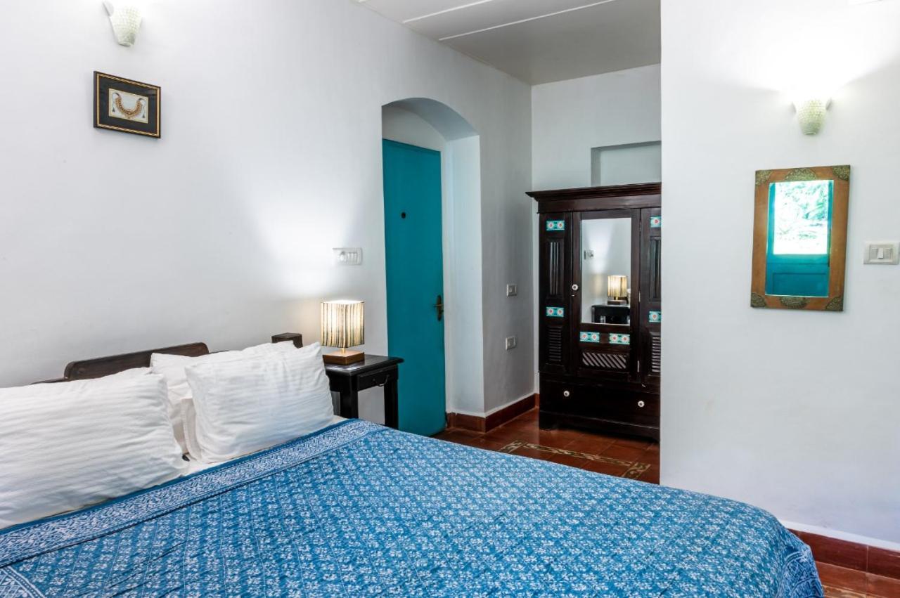Island House Goa Hotel Goltim Bagian luar foto