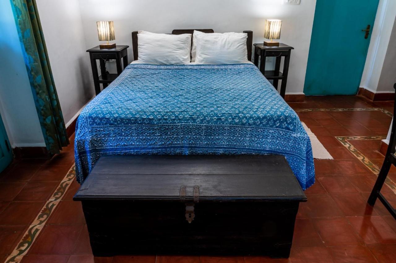 Island House Goa Hotel Goltim Bagian luar foto