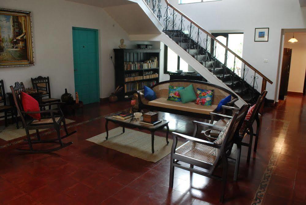 Island House Goa Hotel Goltim Bagian luar foto