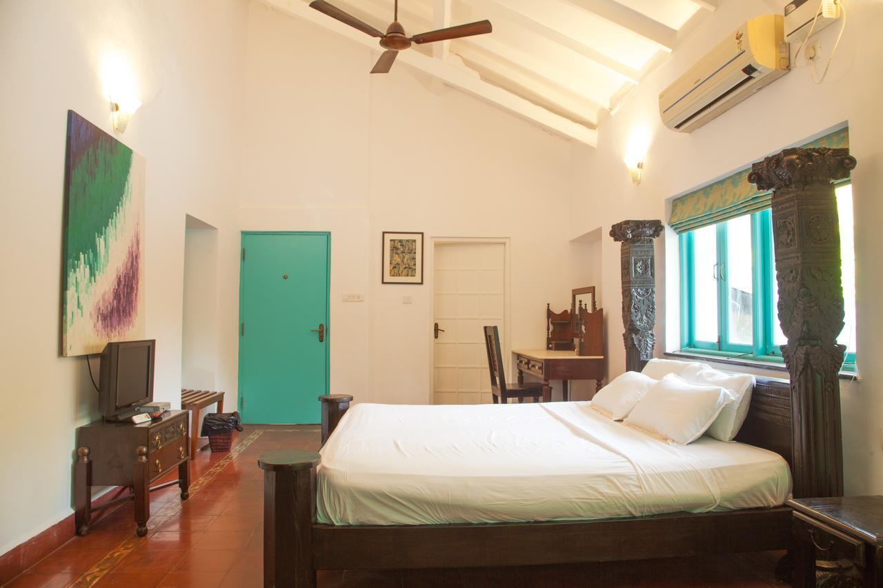 Island House Goa Hotel Goltim Bagian luar foto