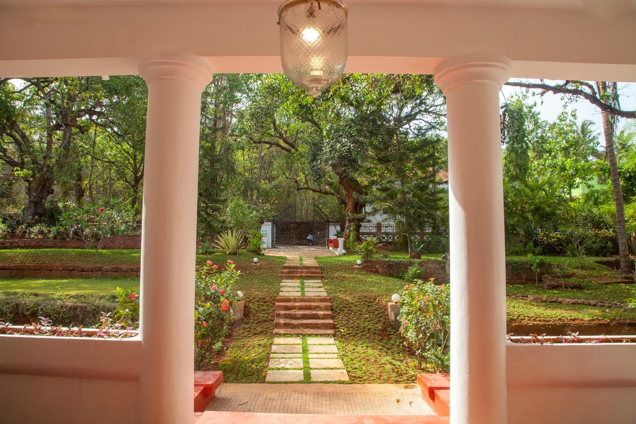 Island House Goa Hotel Goltim Bagian luar foto
